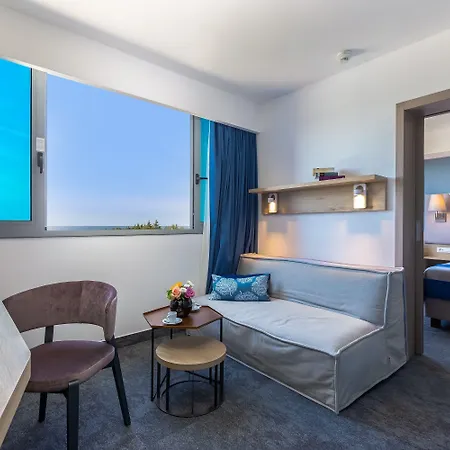 Hotell Valamar Diamant 4*