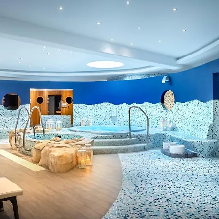 Valamar Diamant Hotell 4*