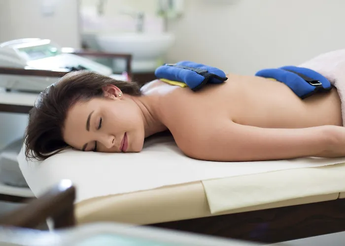 Valamar Diamant מלון